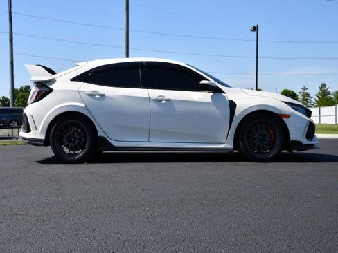 Used 2018 Honda Civic Type R image 8