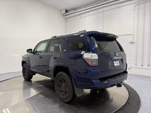 Used 2019 Toyota 4Runner SR5 Premium image 5