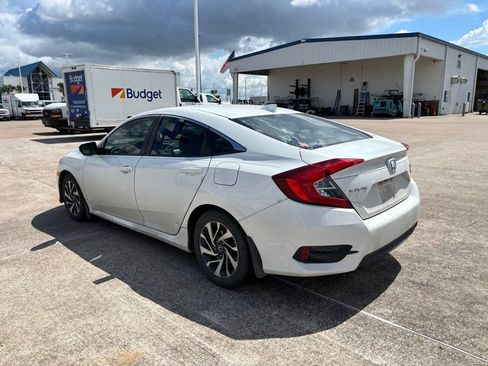 Used 2017 Honda Civic EX image 8