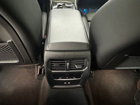 Used 2023 BMW 330i Sedan w/ Driving Assistance Package image 27