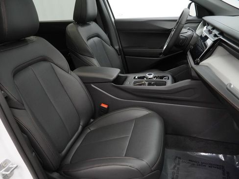 New 2026 Jeep Cherokee Limited image 34