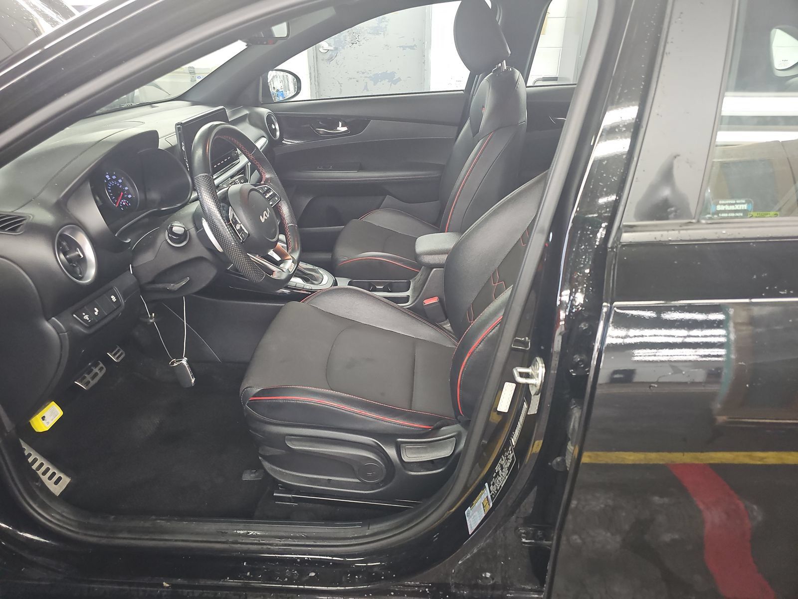 Used 2023 Kia Forte GT FWD image 11