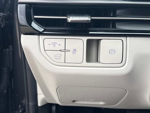 New 2026 Kia Sportage SX FWD image 24