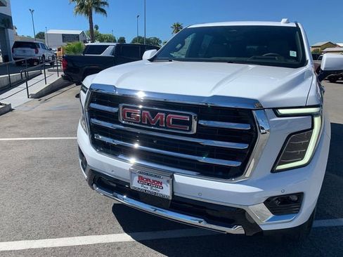 New 2026 GMC Yukon XL Elevation w/ Elevation Premium Package AWD/4WD image 3