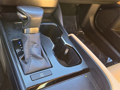 Used 2024 Lexus ES 350 w/ Premium Package image 22