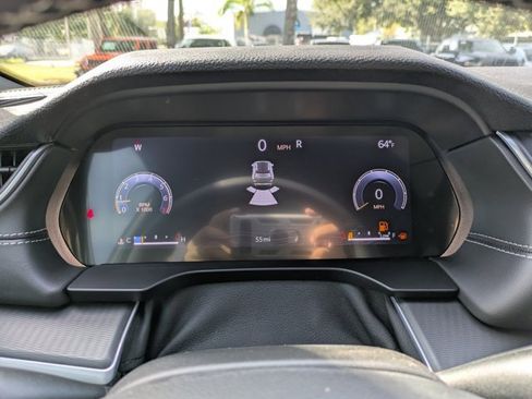 New 2025 Jeep Grand Cherokee Altitude image 24