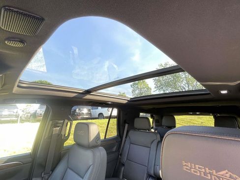 Used 2021 Chevrolet Tahoe High Country image 18