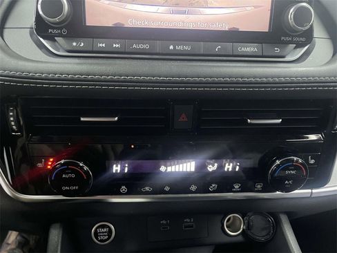 Used 2023 Nissan Rogue SV w/ SV Premium Package image 20