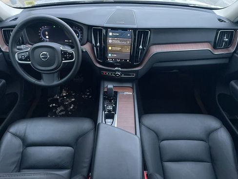 Certified 2023 Volvo XC60 B5 Plus w/ Climate Package image 24