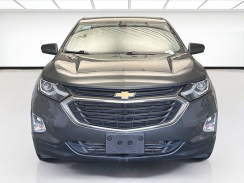 Used 2019 Chevrolet Equinox LT image 2