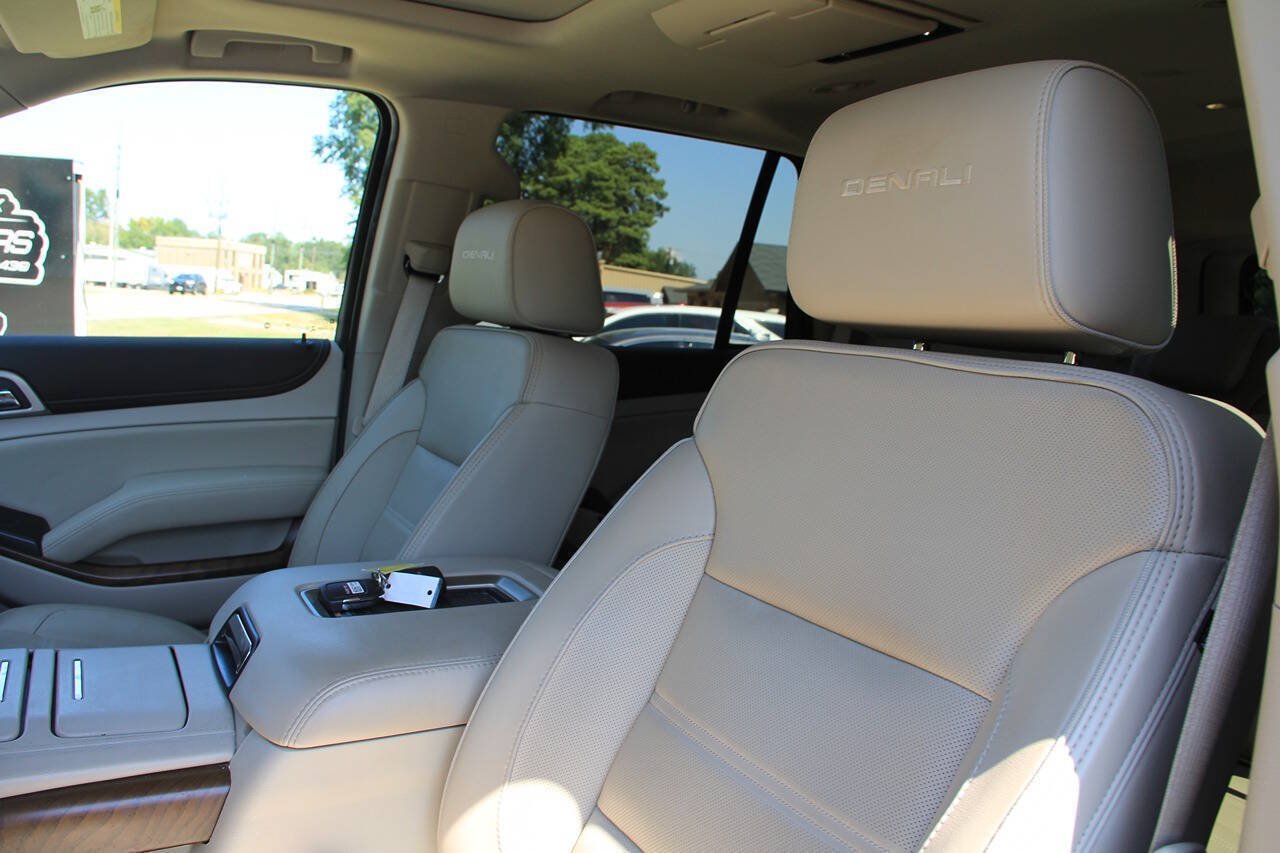 Used 2019 GMC Yukon Denali w/ Denali Ultimate Package RWD image 27