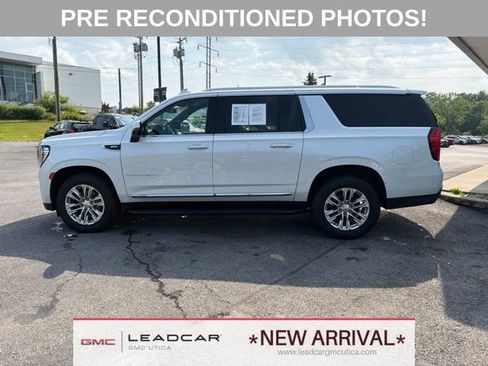 Used 2021 GMC Yukon XL SLT w/ Rear Media and Nav Package AWD/4WD image 2
