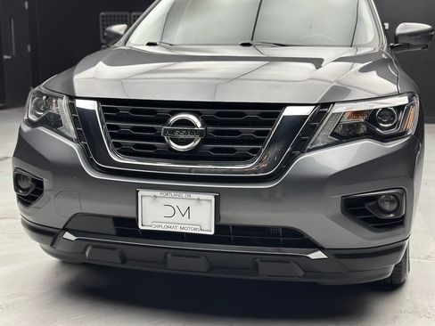 Used 2019 Nissan Pathfinder SL AWD/4WD image 14
