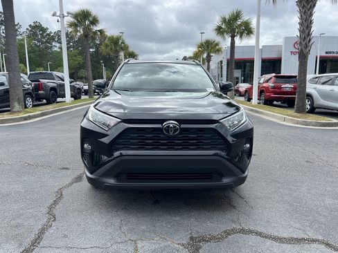 Used 2020 Toyota RAV4 XLE image 3