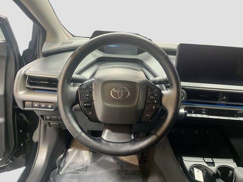 Used 2024 Toyota Prius XLE image 11