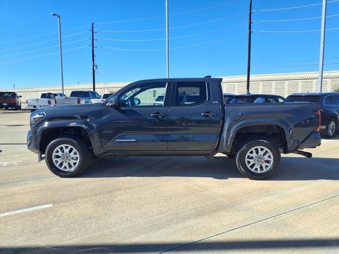 Used 2024 Toyota Tacoma SR5 image 3