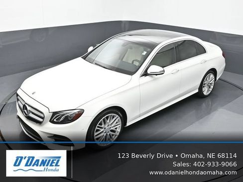 Used 2019 Mercedes-Benz E 300 4MATIC image 16