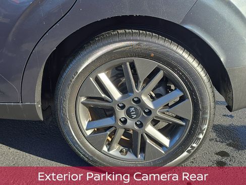 Used 2021 Kia Soul EX image 11