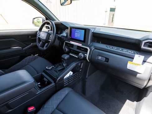 New 2026 Toyota Tacoma SR w/ SR Upgrade Package AWD/4WD image 12