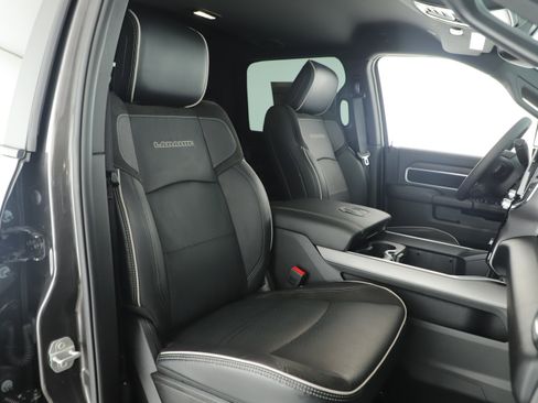 Used 2025 RAM 2500 Laramie image 13