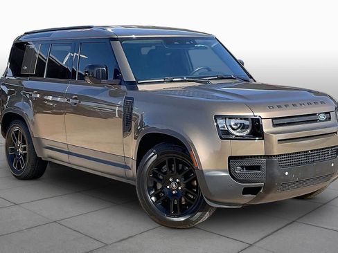 Used 2020 Land Rover Defender 110 SE AWD/4WD image 4