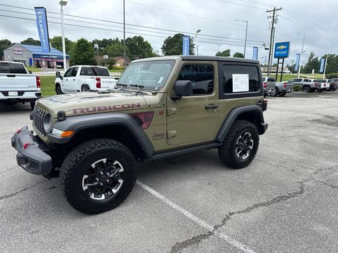 Used 2025 Jeep Wrangler Rubicon w/ Safety Group AWD/4WD image 2
