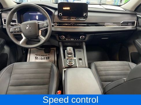 Used 2025 Mitsubishi Outlander Ralliart image 7