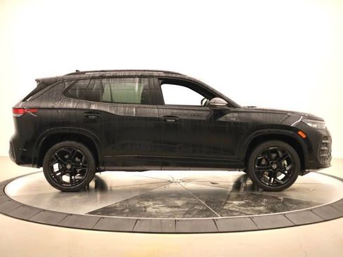 New 2026 Volkswagen Tiguan SE R-Line image 2