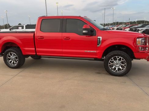 Used 2021 Ford F250 Lariat w/ Lariat Ultimate Package image 9