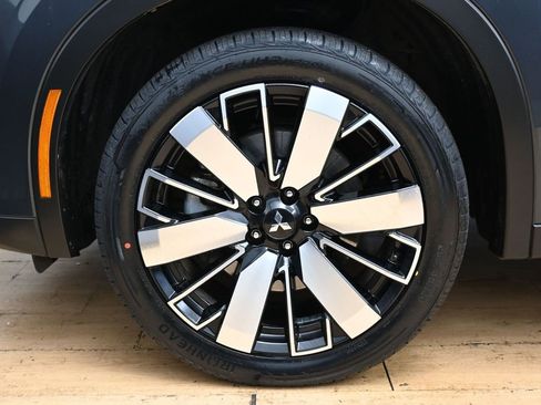 Used 2025 Mitsubishi Outlander SE AWD/4WD image 11