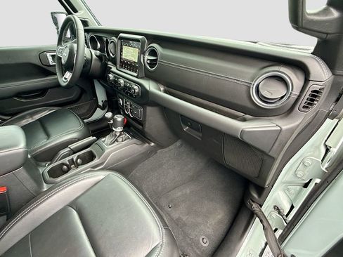 Used 2023 Jeep Wrangler Unlimited Sahara w/ Cold Weather Group AWD/4WD image 33