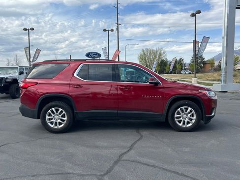 Used 2021 Chevrolet Traverse LT AWD/4WD image 5