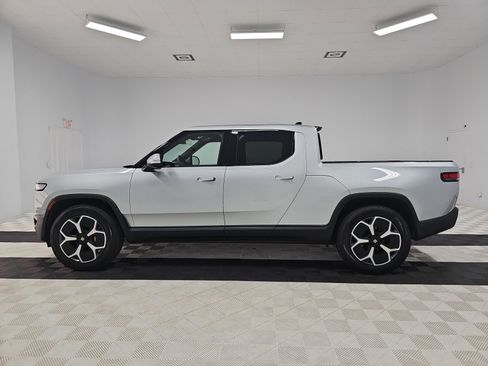Used 2023 Rivian R1T Adventure image 2