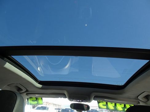 Used 2015 Audi Q3 2.0T Prestige w/ Prestige Package image 23