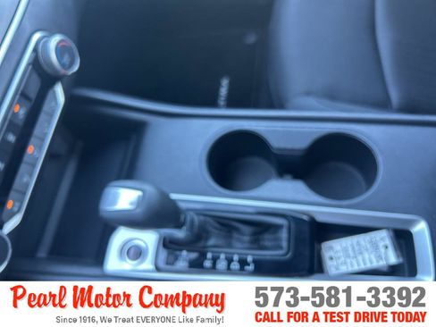 Used 2025 Nissan Altima 2.5 SV FWD image 18