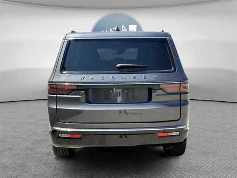 New 2024 Jeep Wagoneer 4WD w/ Premium Group I image 4