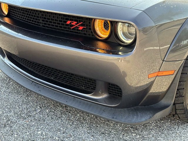 Used 2020 Dodge Challenger R/T Scat Pack RWD image 9