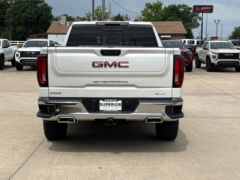 Used 2024 GMC Sierra 1500 SLT w/ SLT Premium Plus Package AWD/4WD image 4