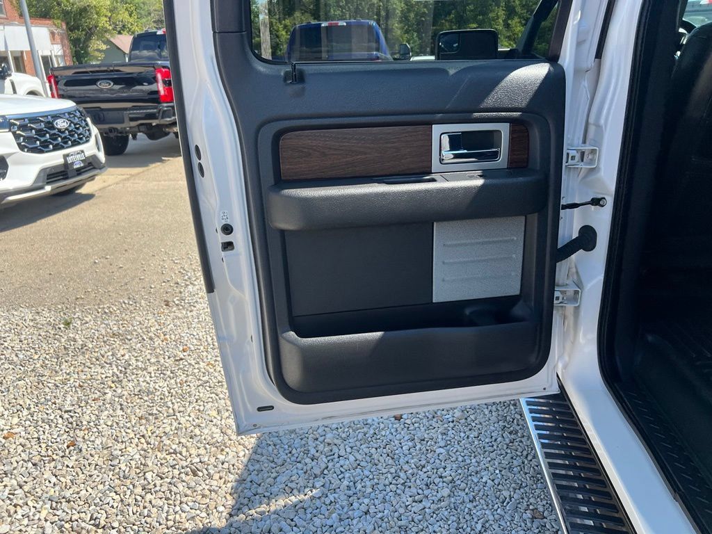 Used 2013 Ford F150 Lariat w/ Lariat Chrome Pkg AWD/4WD image 15