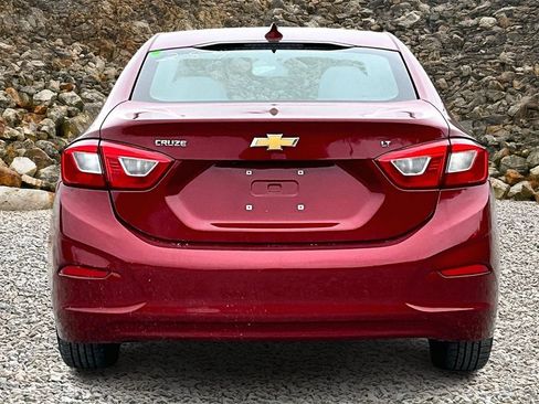 Used 2018 Chevrolet Cruze LT image 4