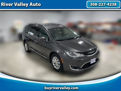 Used 2017 Chrysler Pacifica Touring-L