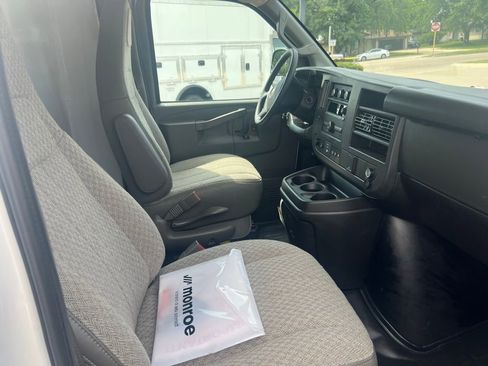 New 2025 Chevrolet Express 3500 w/ Power Convenience Package RWD image 34