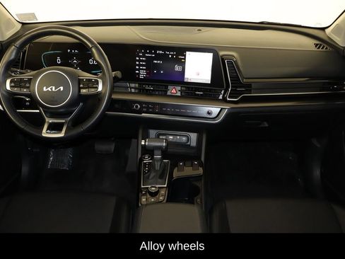 Used 2024 Kia Sportage EX FWD image 13