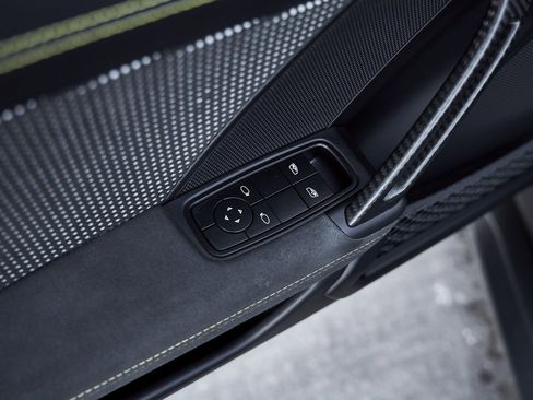 Used 2024 Porsche 911 GT3 RS w/ Weissach Package image 33