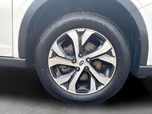 Used 2020 Subaru Outback Limited image 10