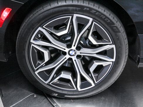 Used 2026 BMW iX xDrive60 AWD/4WD image 8