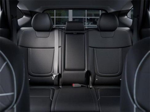 Used 2025 Hyundai Tucson SE image 14