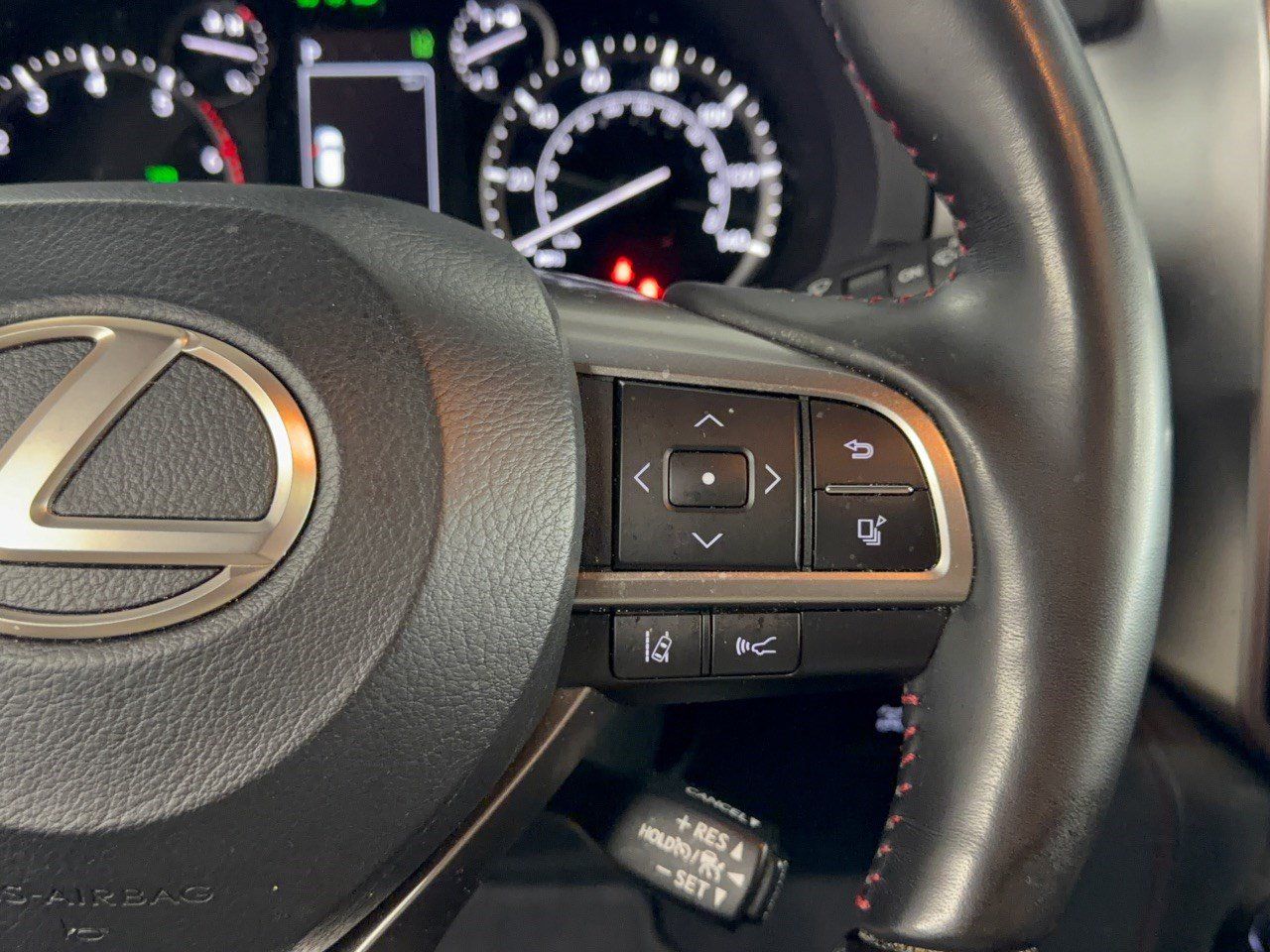 Used 2023 Lexus GX 460 Premium w/ Premium Plus Package AWD/4WD image 19