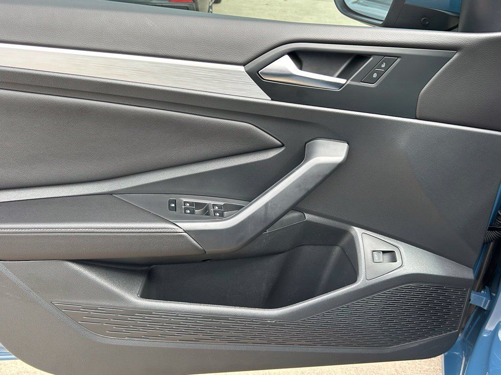 Certified 2026 Volkswagen Jetta S FWD image 17