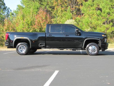 Used 2020 Chevrolet Silverado 3500 High Country image 4